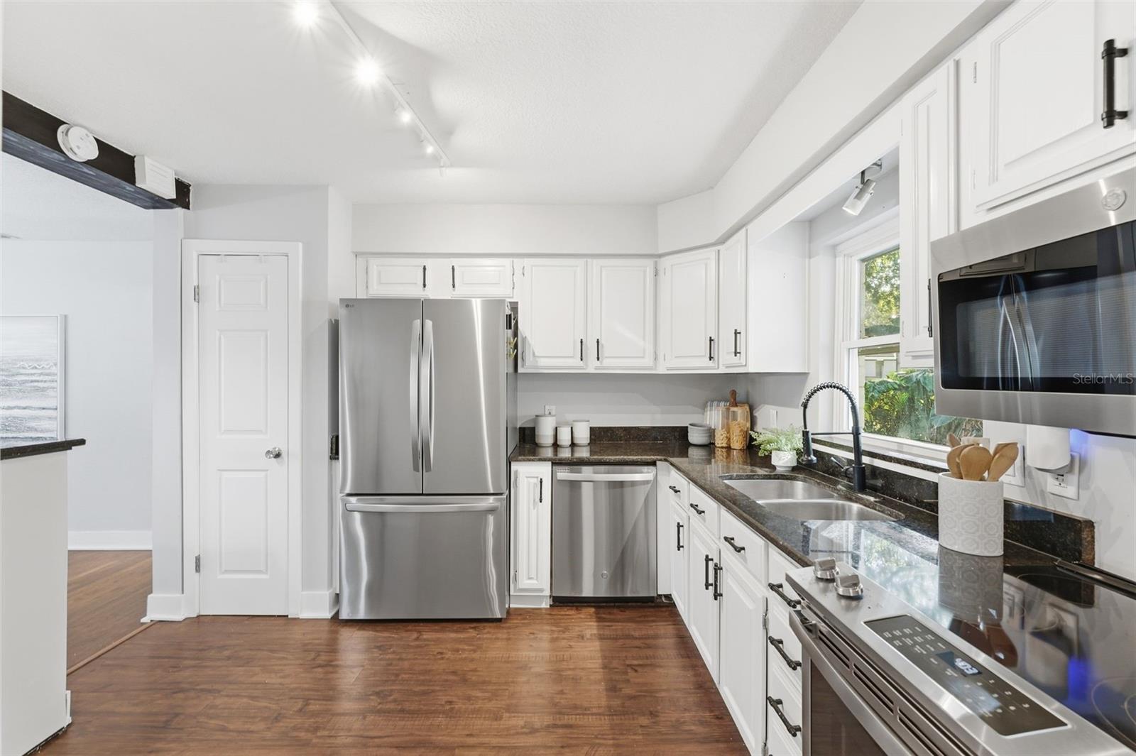 SEVILLE PARK - Residential