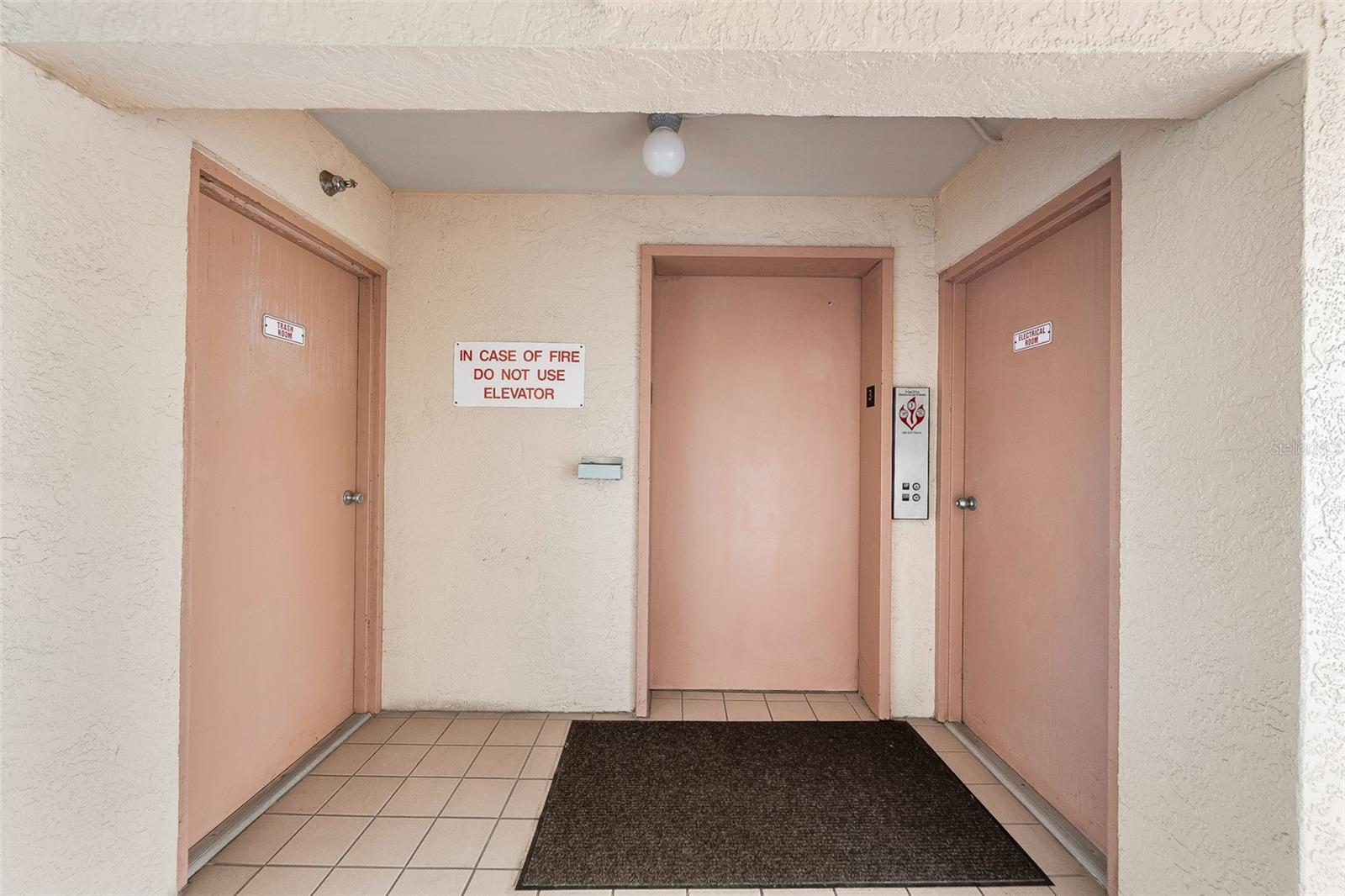 HARBOR GREENS AT YACHT CLUB ESTATES - Residential