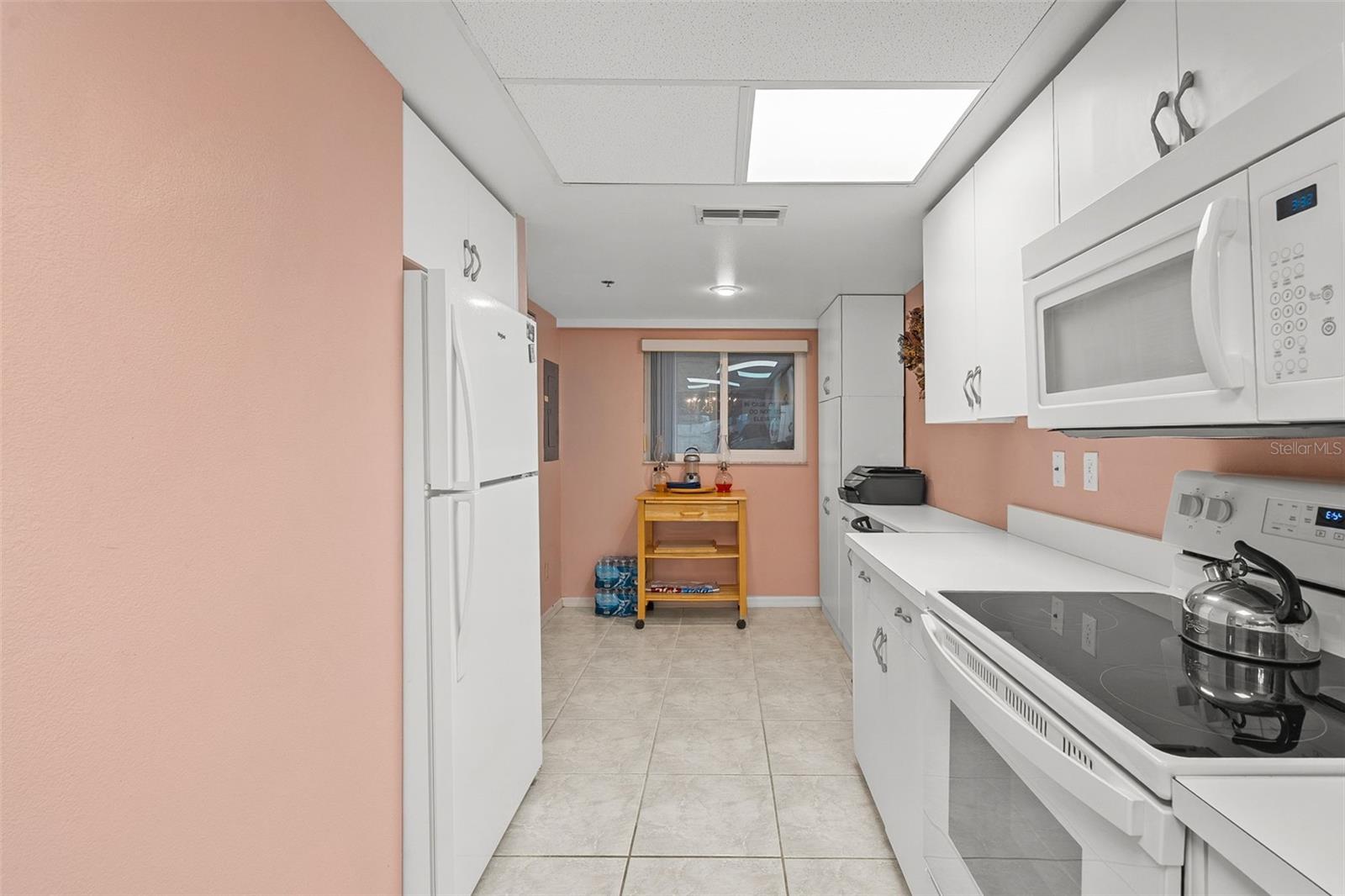 HARBOR GREENS AT YACHT CLUB ESTATES - Residential