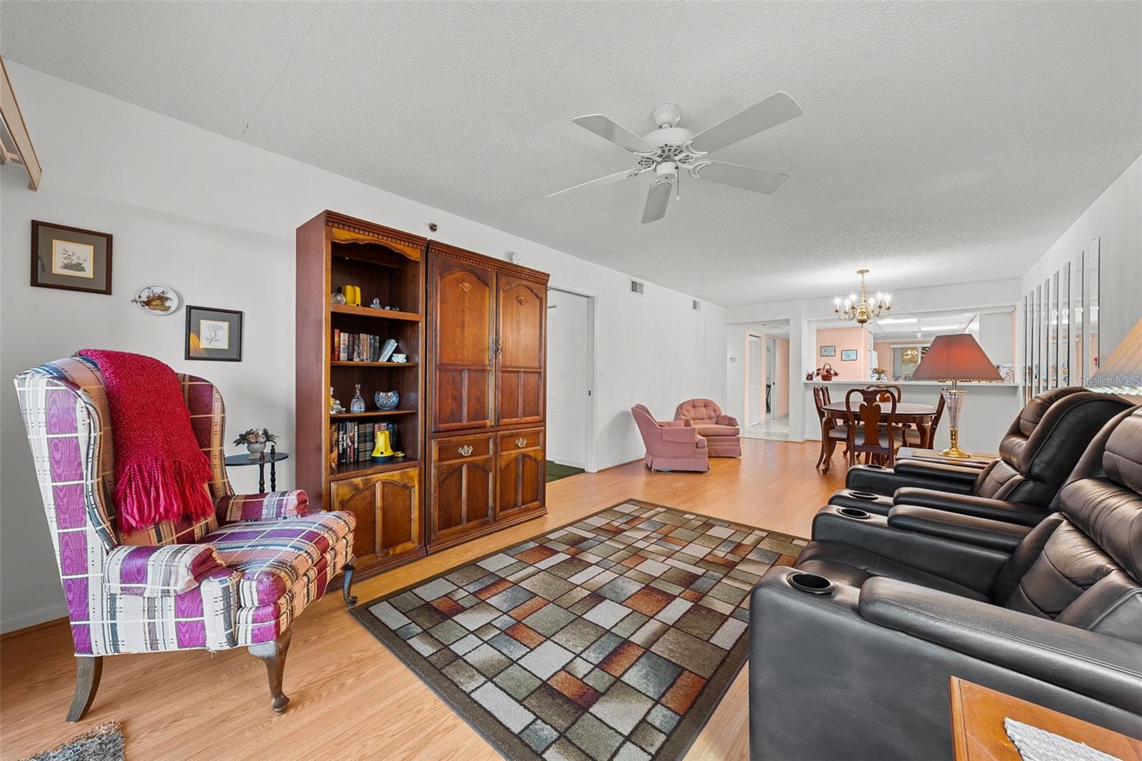 HARBOR GREENS AT YACHT CLUB ESTATES - Residential