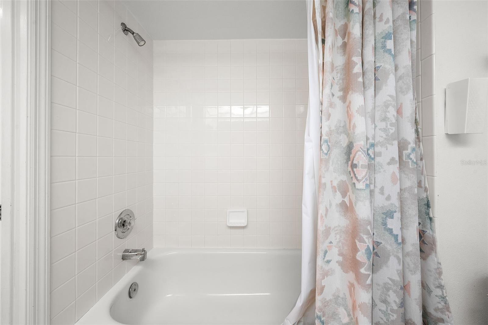 HARBOR GREENS AT YACHT CLUB ESTATES - Residential