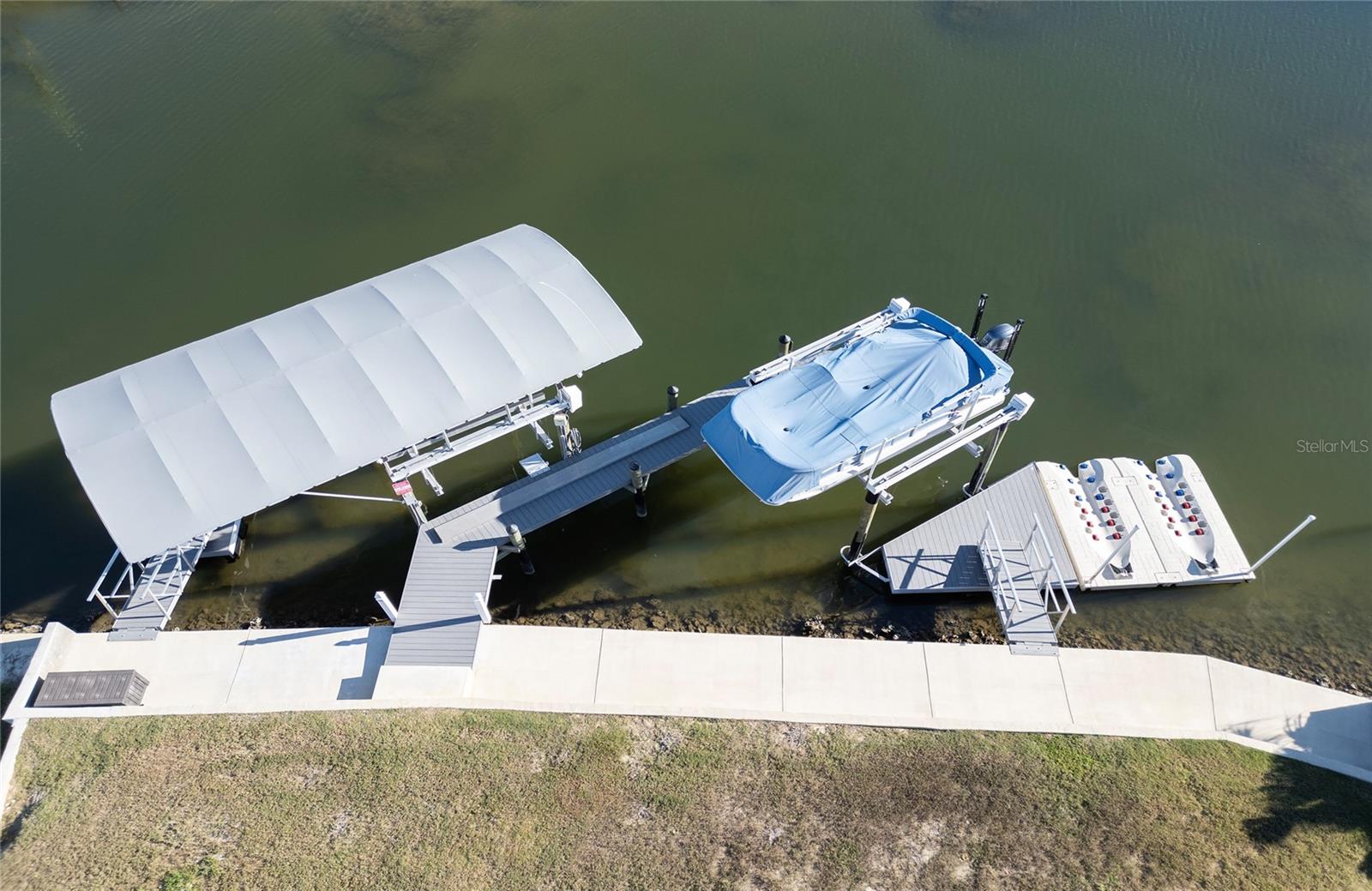 HUDSON BEACH ESTATES - Land