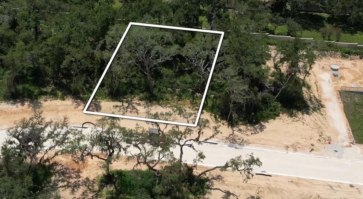 MIRROR LAKE - Residential