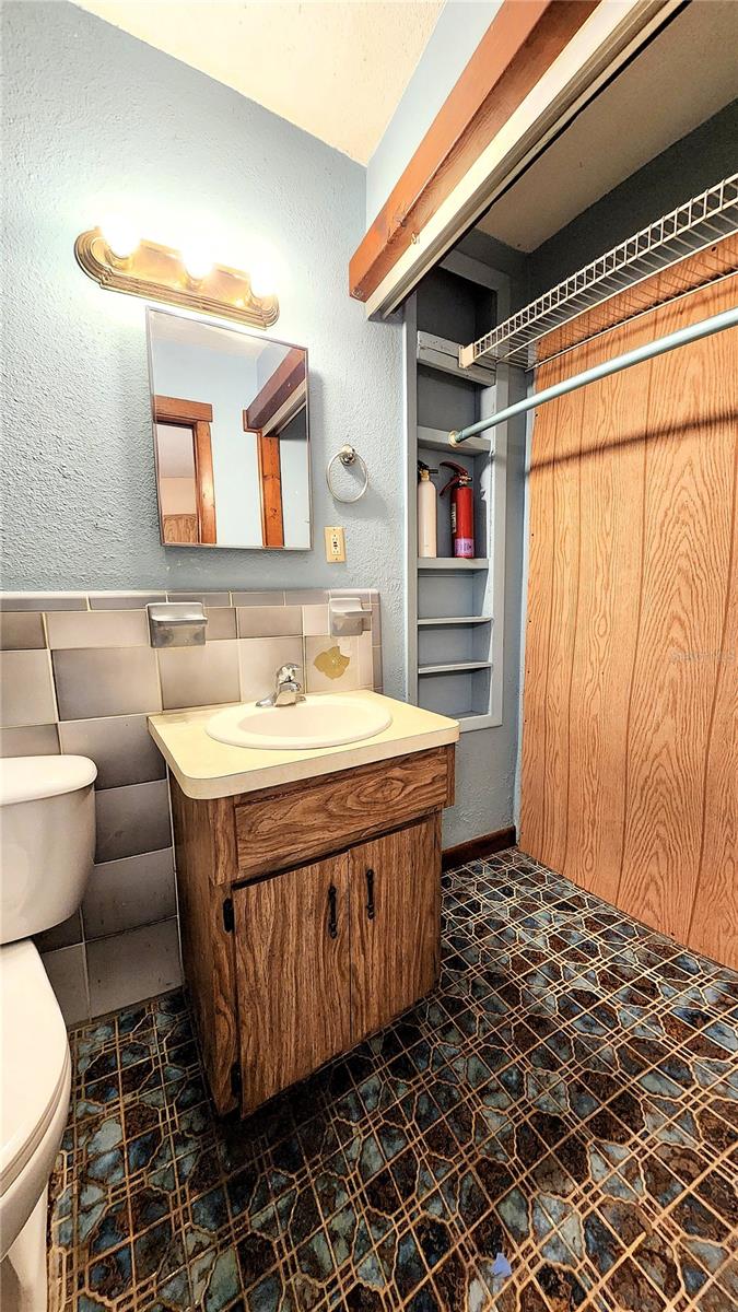 LAKEWOOD RANCHES - Residential Lease