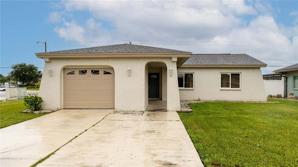 Photo of 4802 Ridge Point Drive, Tampa, FL 33624 (MLS # TB8537651)
