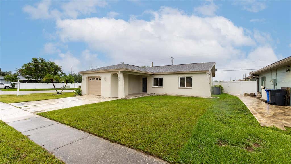 Photo of 4802 Ridge Point Drive, Tampa, FL 33624 (MLS # TB8537651)