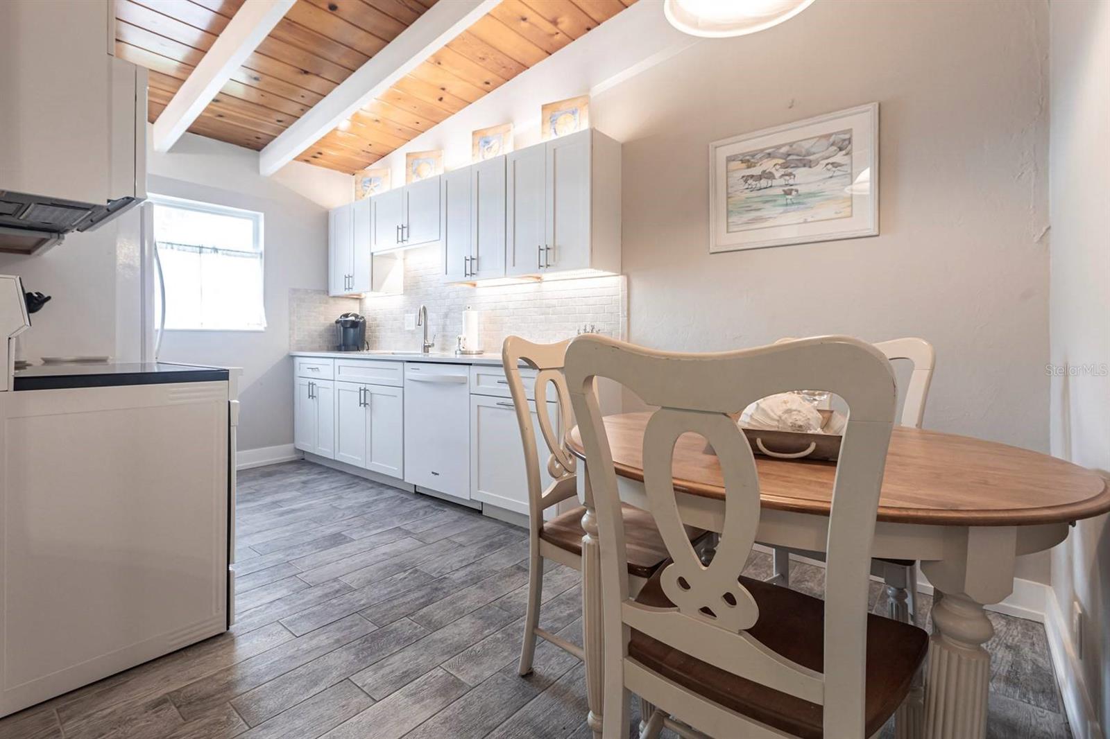 CASA MAR - Residential Lease