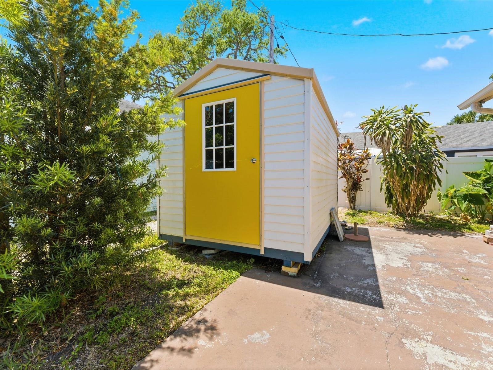 ROUSLYNN - Residential