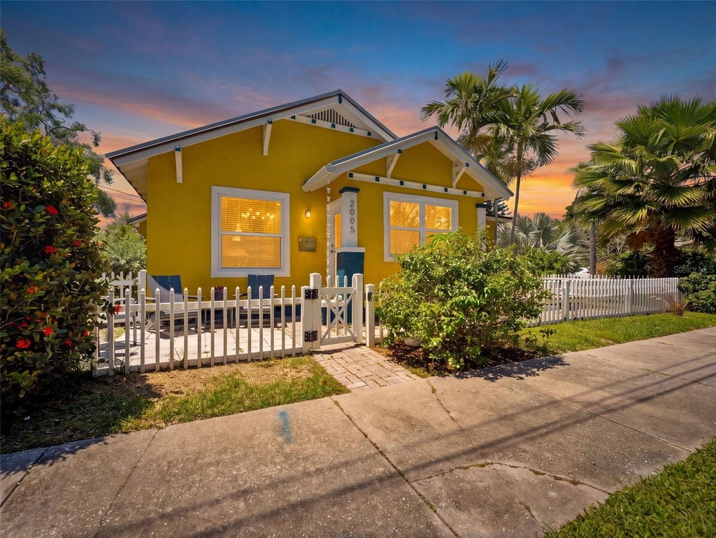 Photo of 2005 3rd Street S, St Petersburg, FL 33705 (MLS # TB8501843)