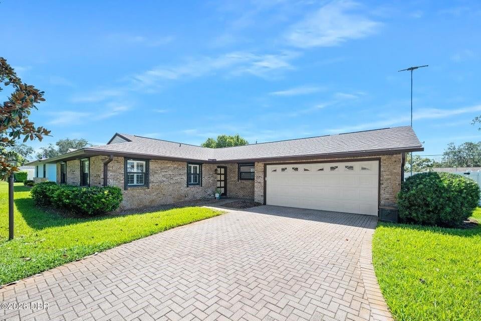 Photo of 20 Mayfield Circle, Ormond Beach, FL 32174 (MLS # FC321598)