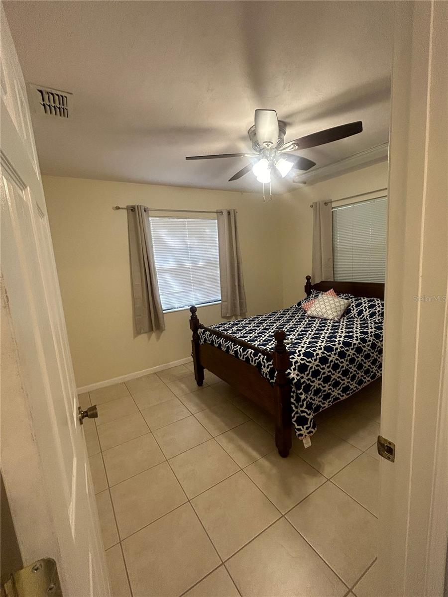 SPRINGTREE III - Residential Lease