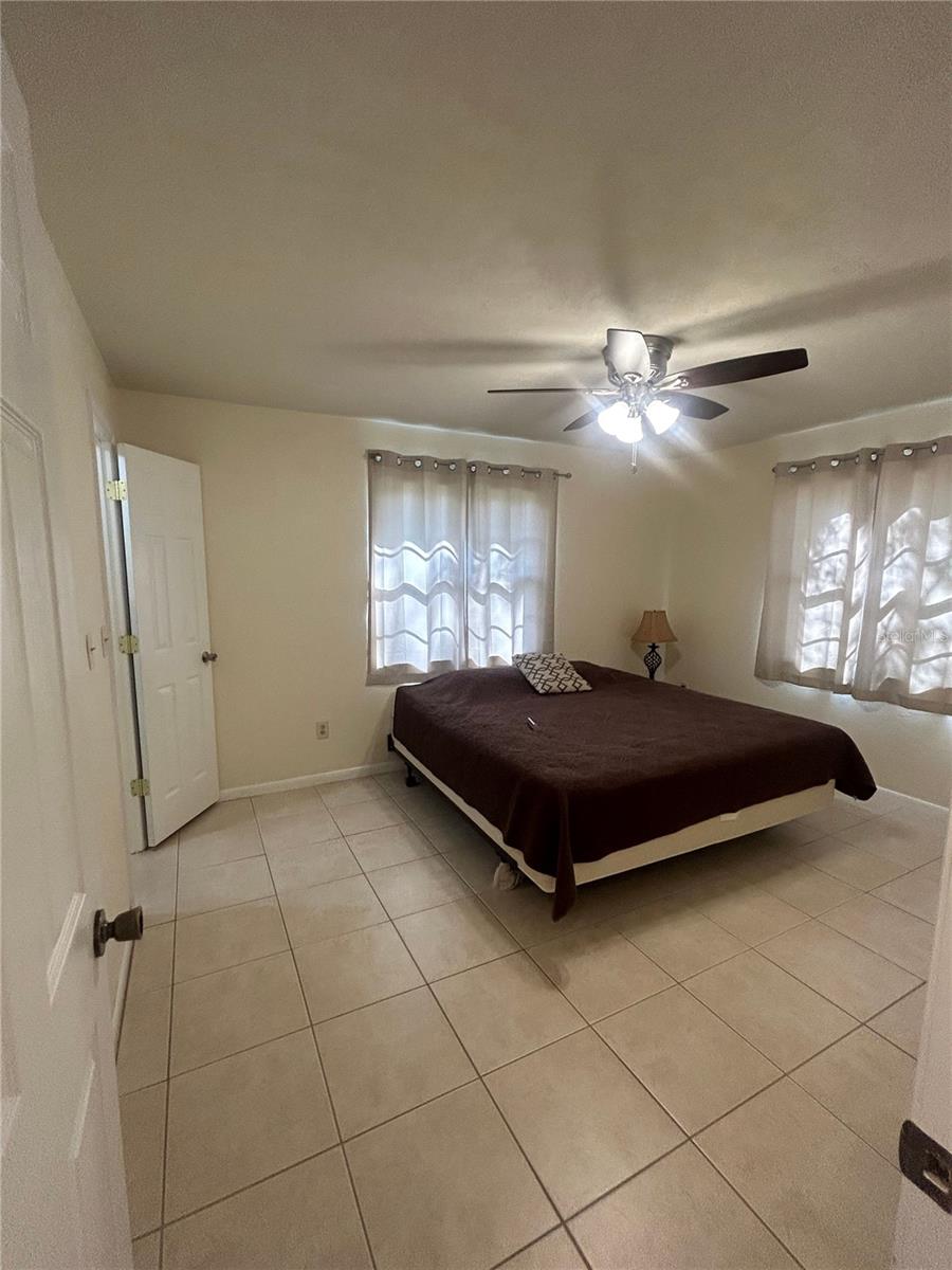 SPRINGTREE III - Residential Lease