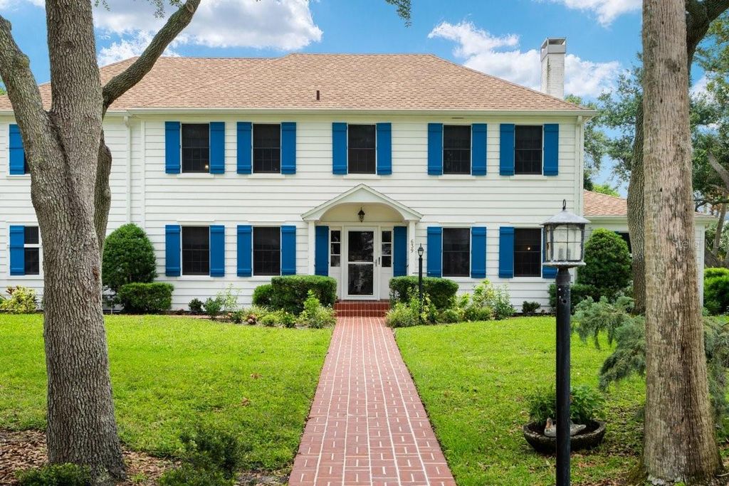 Photo of 639 John Anderson Drive, Ormond Beach, FL 32176 (MLS # V4949103)