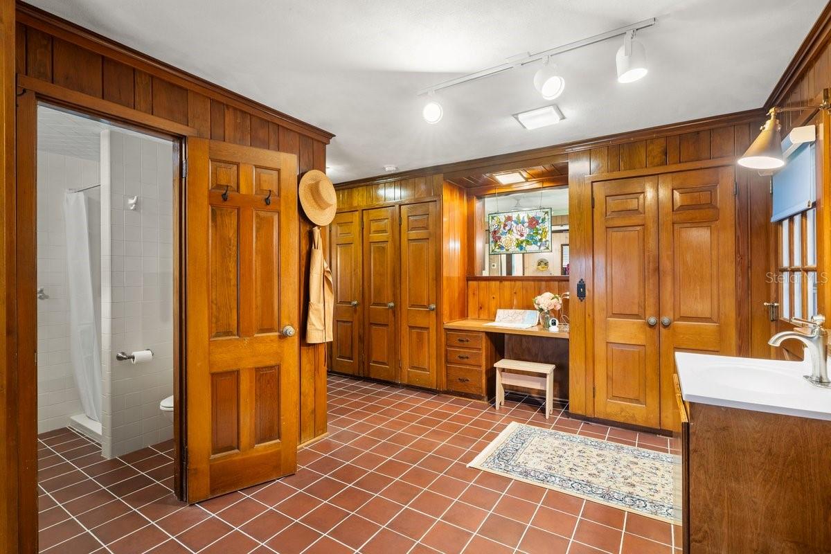 BELLEWOOD - Residential