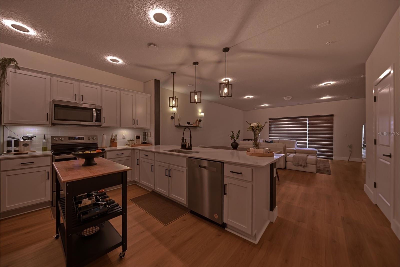 GRAYSON SQUARE - Residential