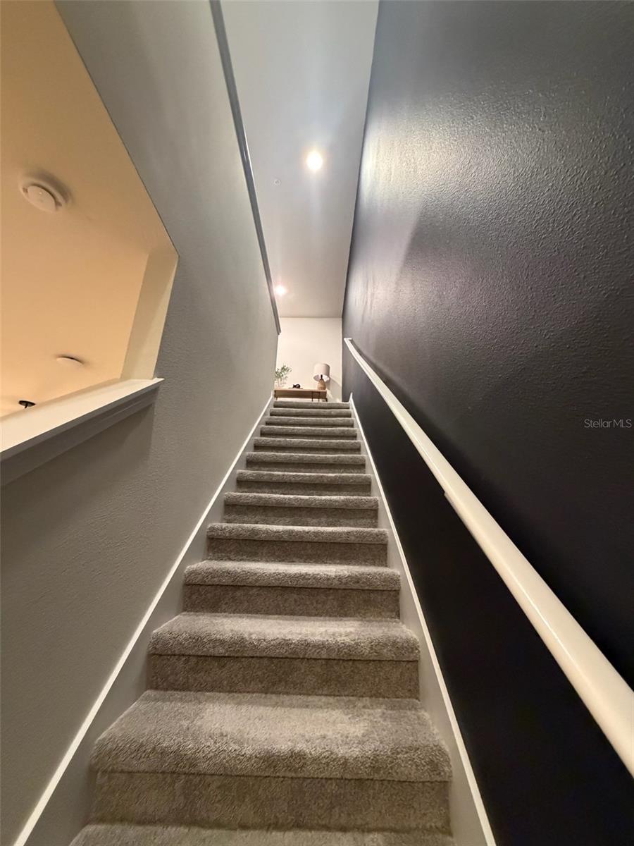 GRAYSON SQUARE - Residential