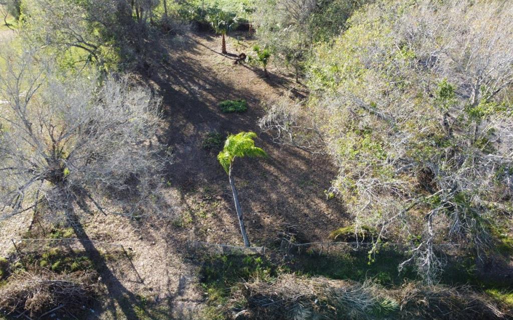 RIVERSIDE PARK SUB - Land