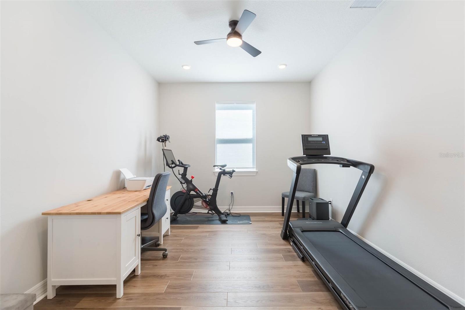 WHISPERING PINES - Residential