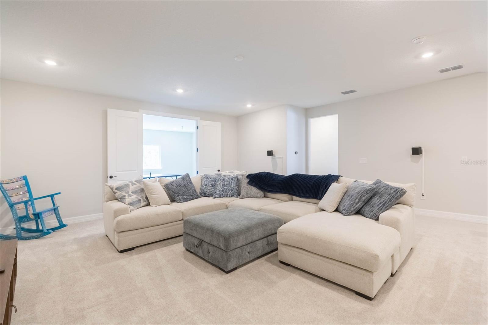 WHISPERING PINES - Residential