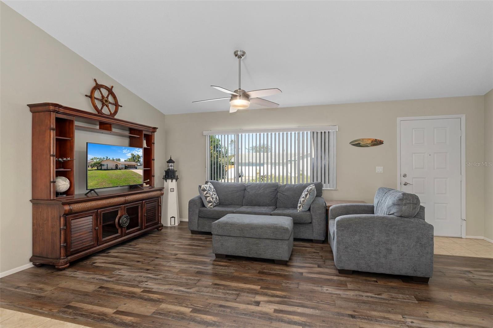 SPRING HILL UNIT 17 - Residential