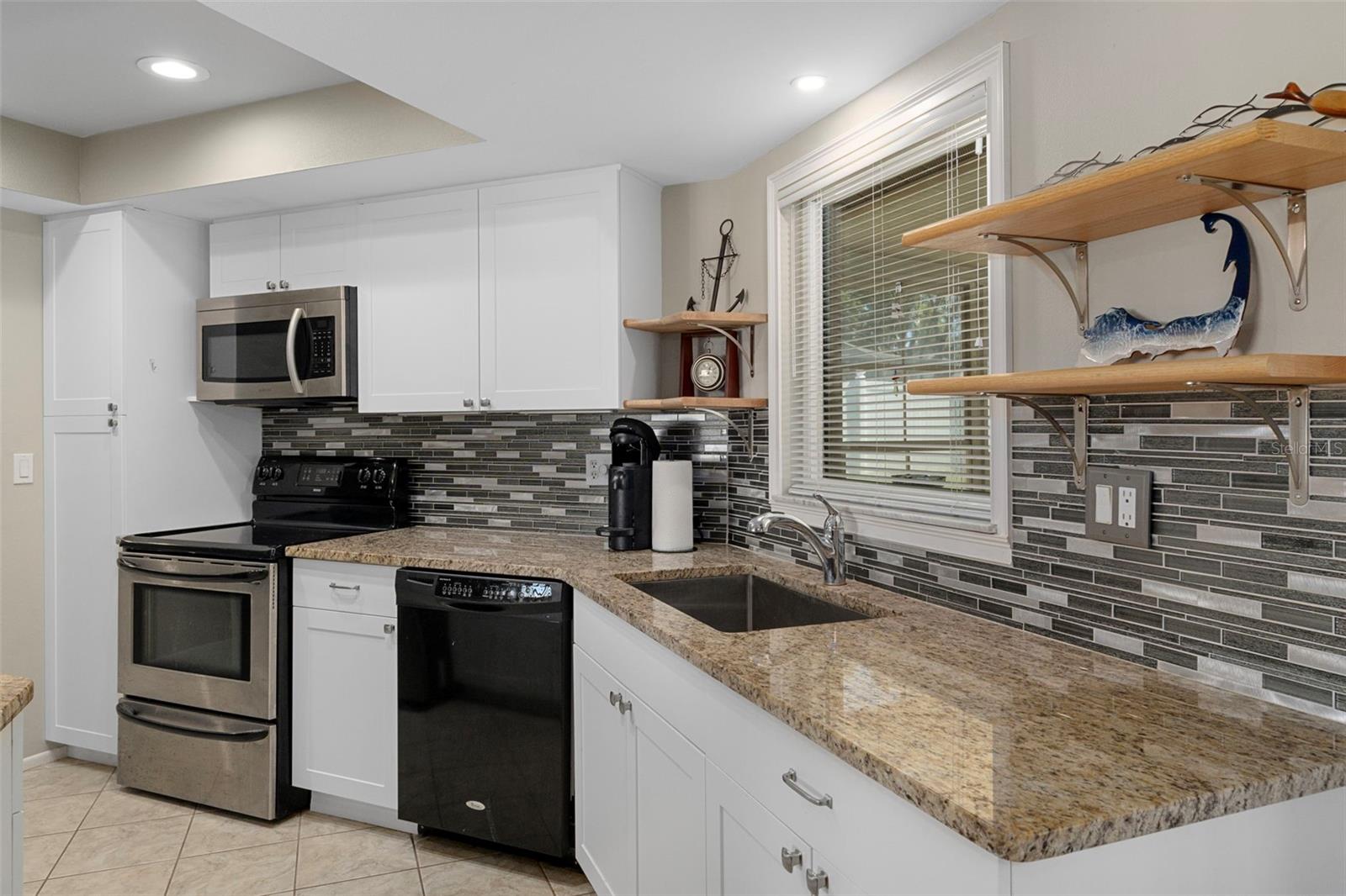 SPRING HILL UNIT 17 - Residential