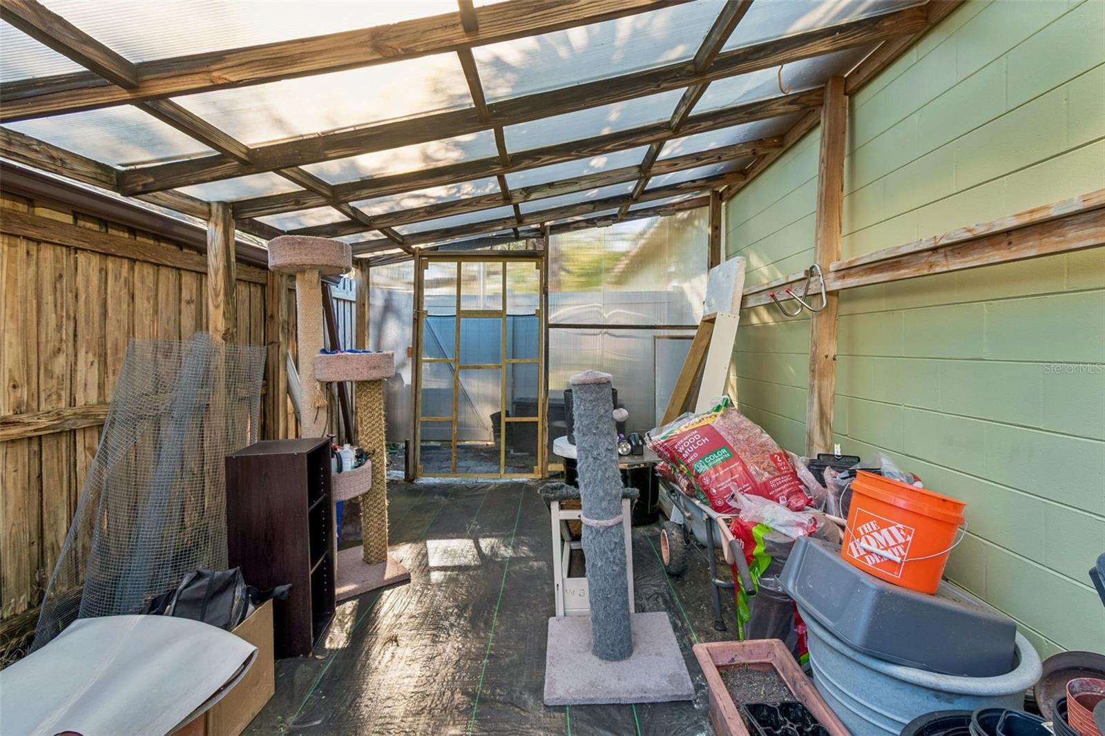 MEADOWGLEN - Residential