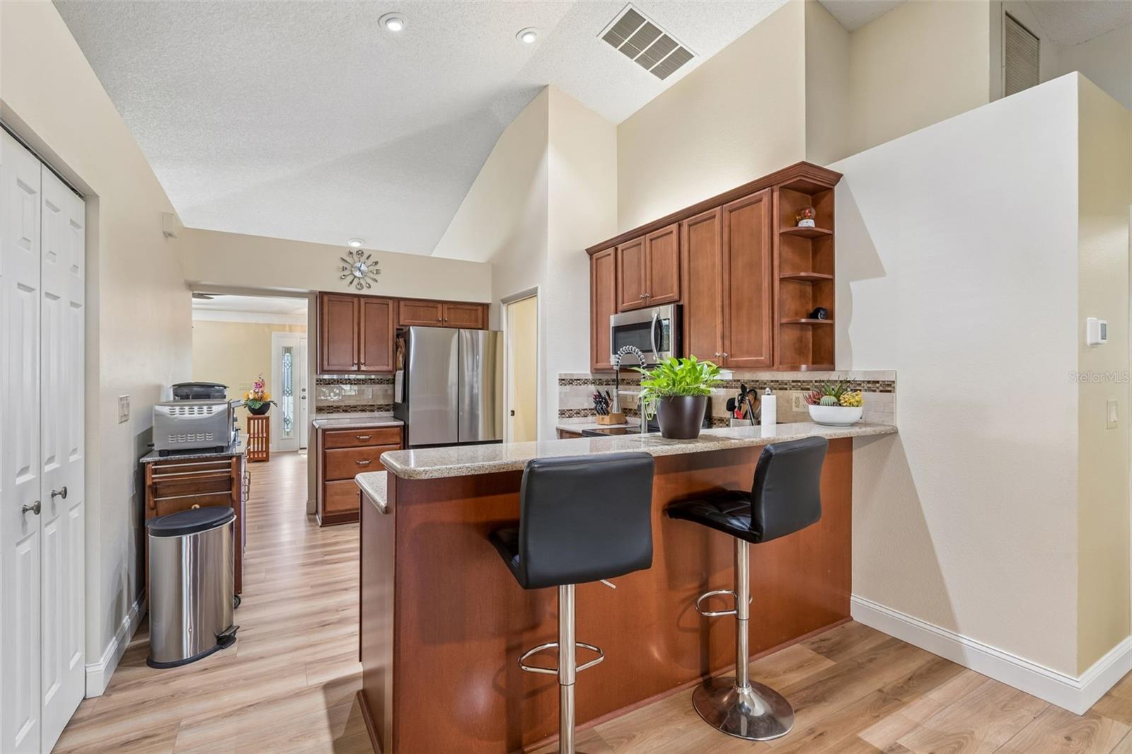 MEADOWGLEN - Residential