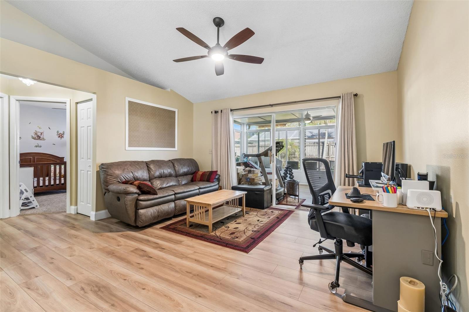 MEADOWGLEN - Residential