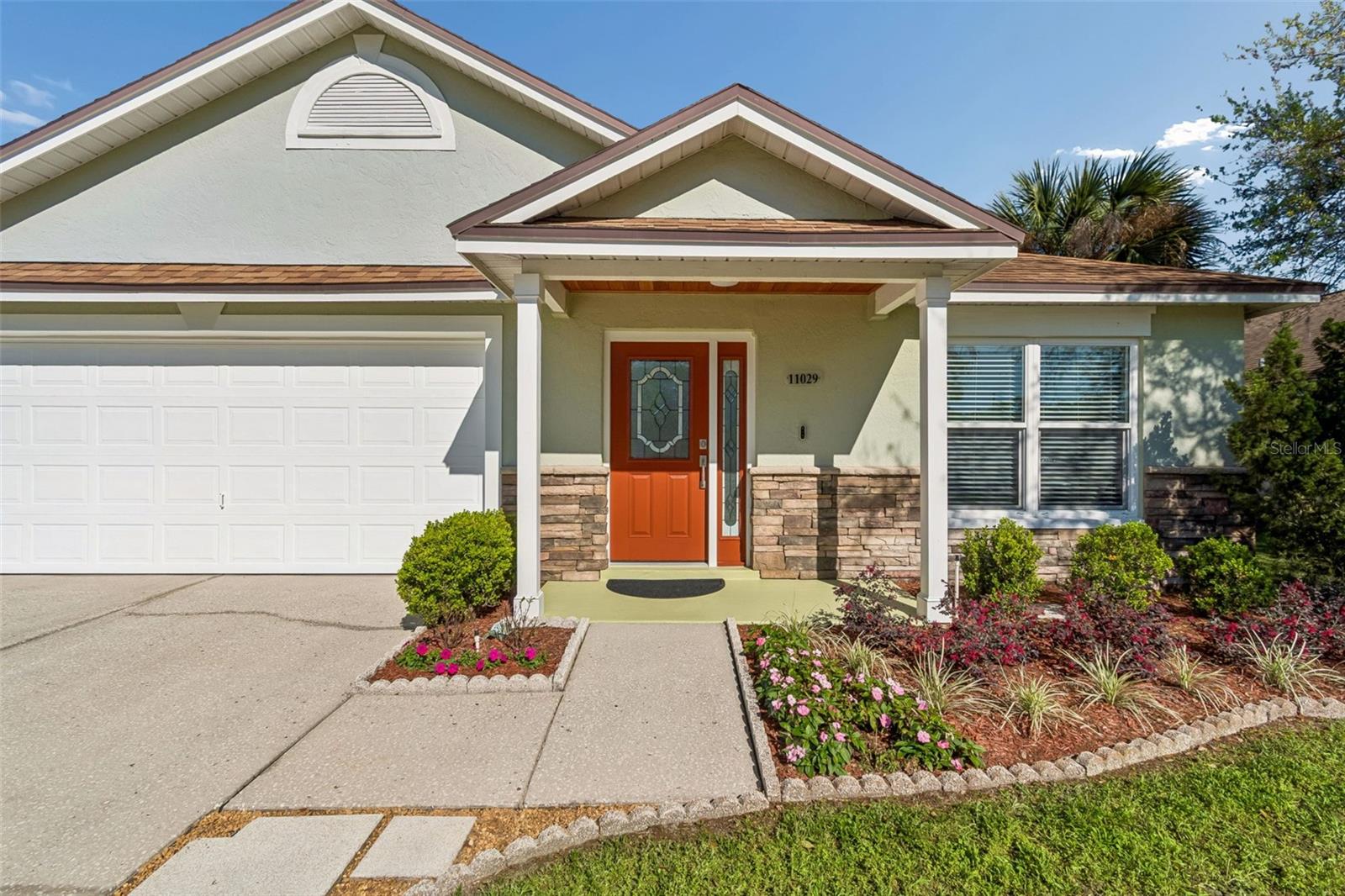 MEADOWGLEN - Residential