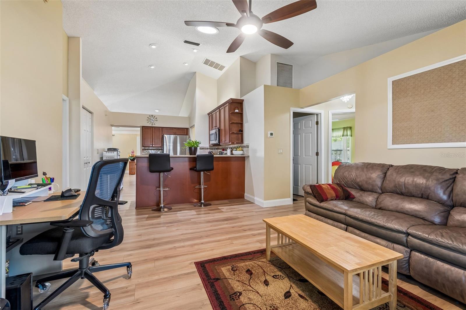 MEADOWGLEN - Residential