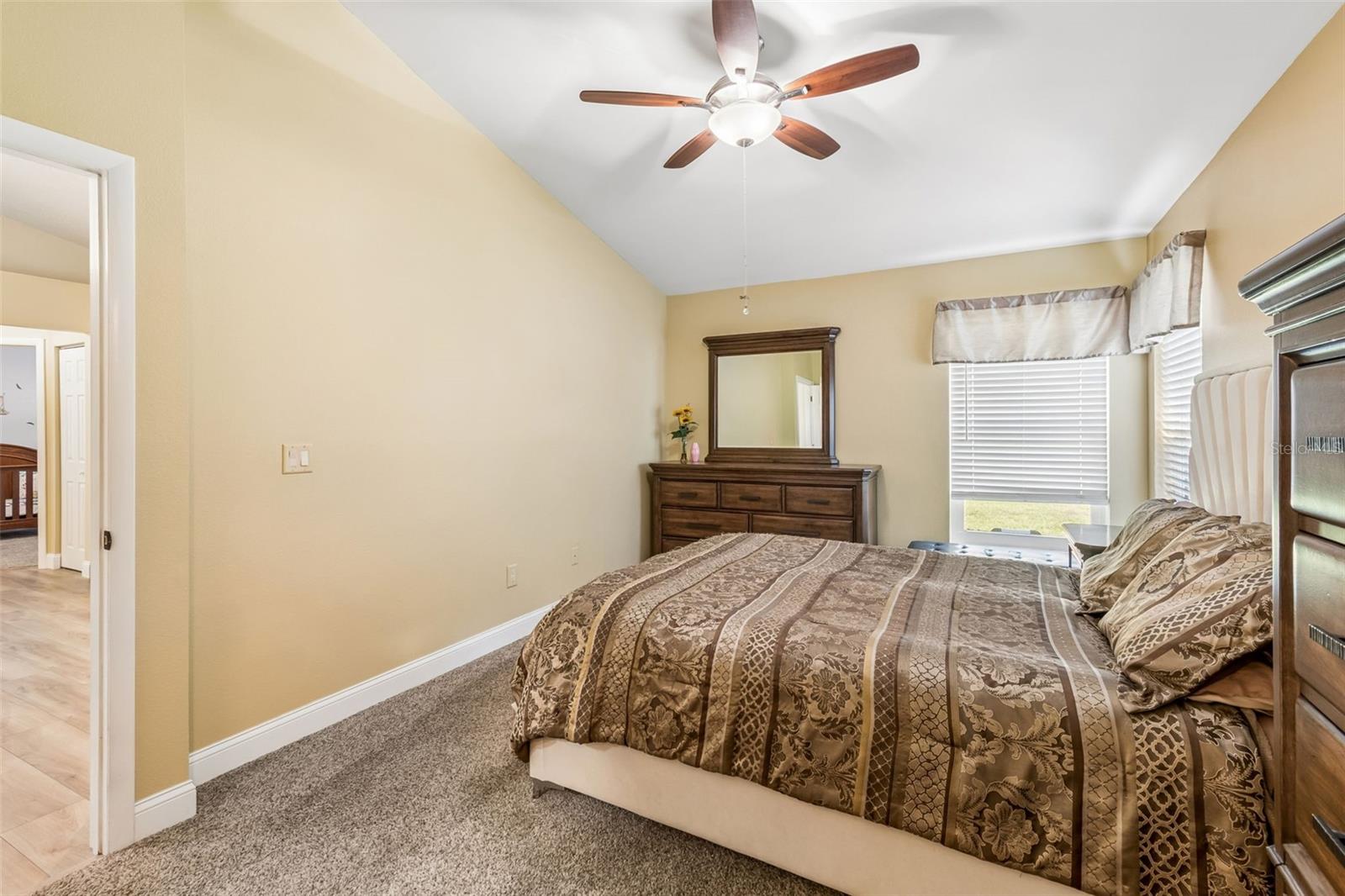 MEADOWGLEN - Residential