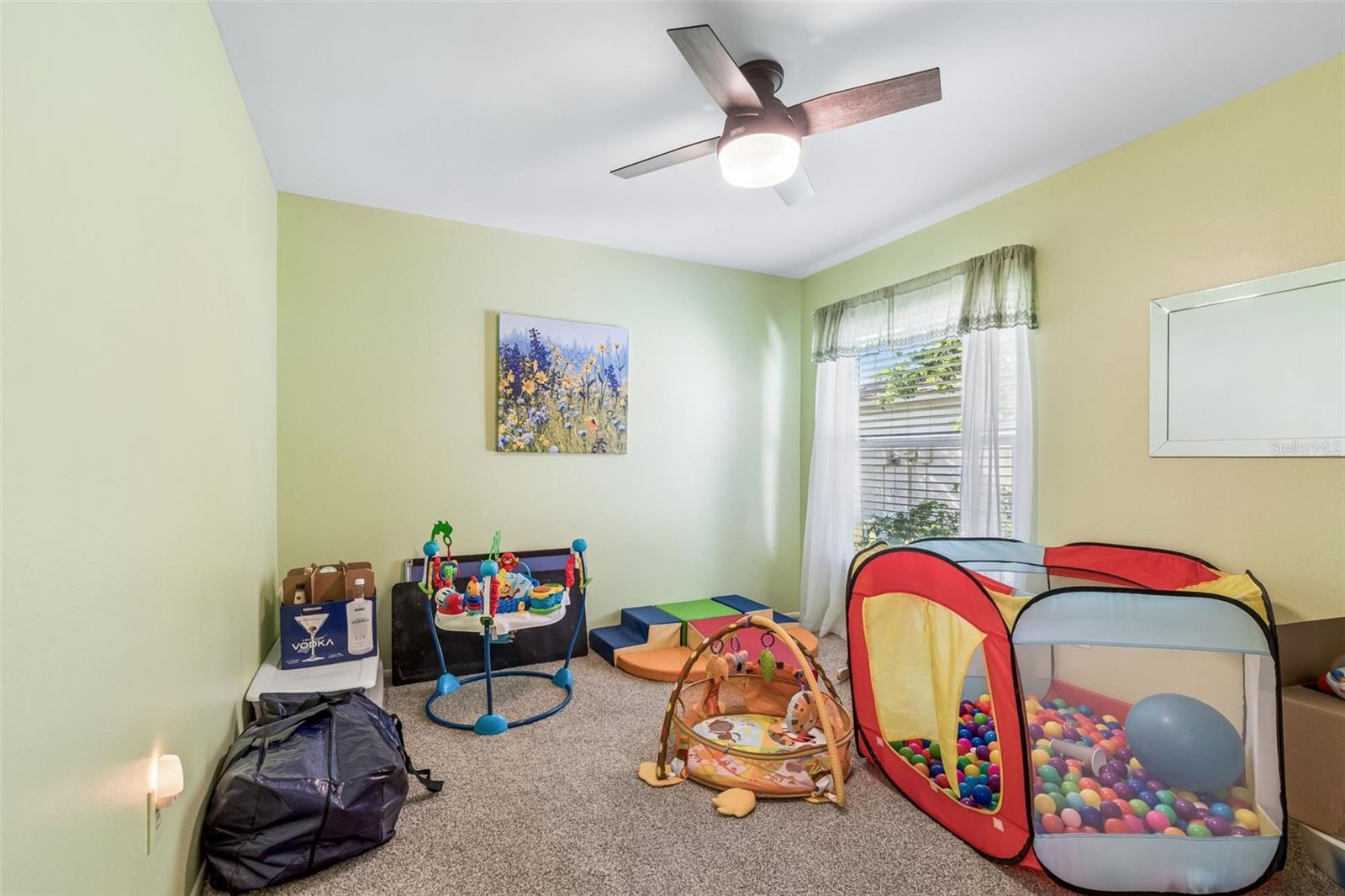 MEADOWGLEN - Residential