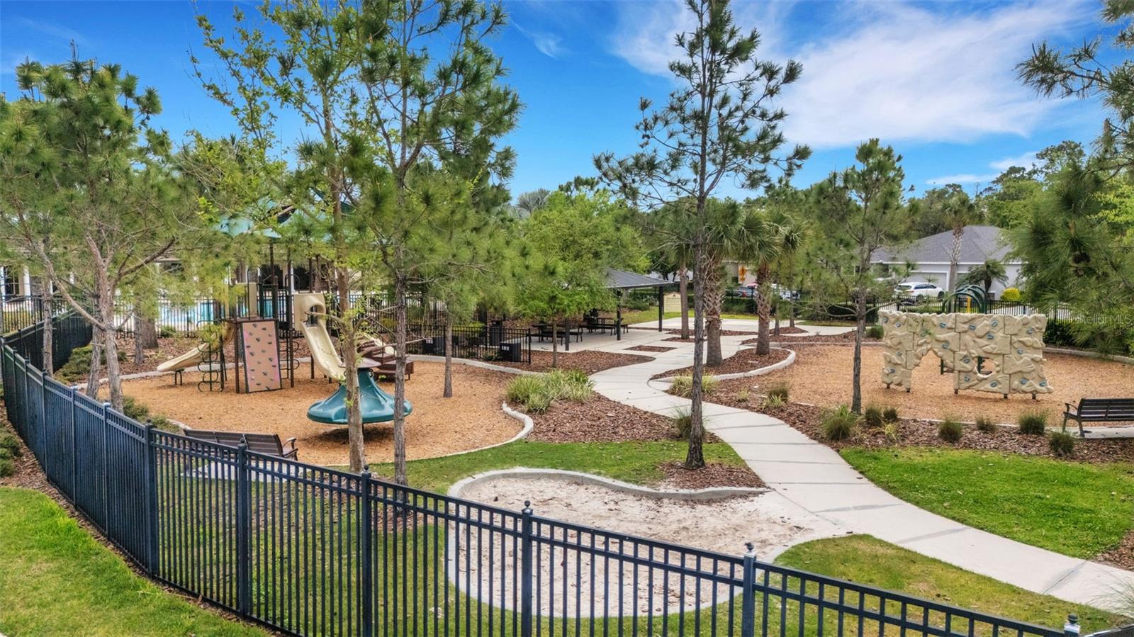 DEL TIERRA PH IV-B & IV-C - Residential Lease