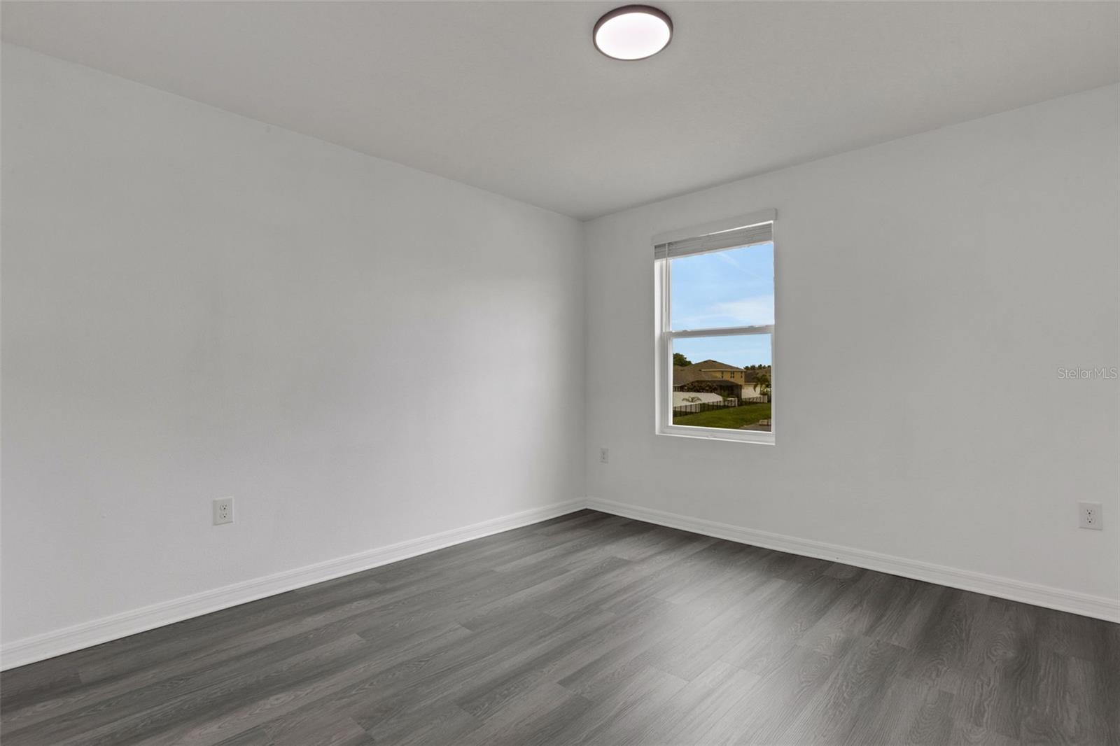 DEL TIERRA PH IV-B & IV-C - Residential Lease