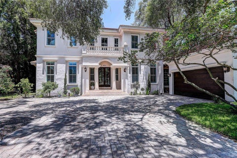 Photo of 4621 W San Jose Street, Tampa, FL 33629 (MLS # TB8561260)