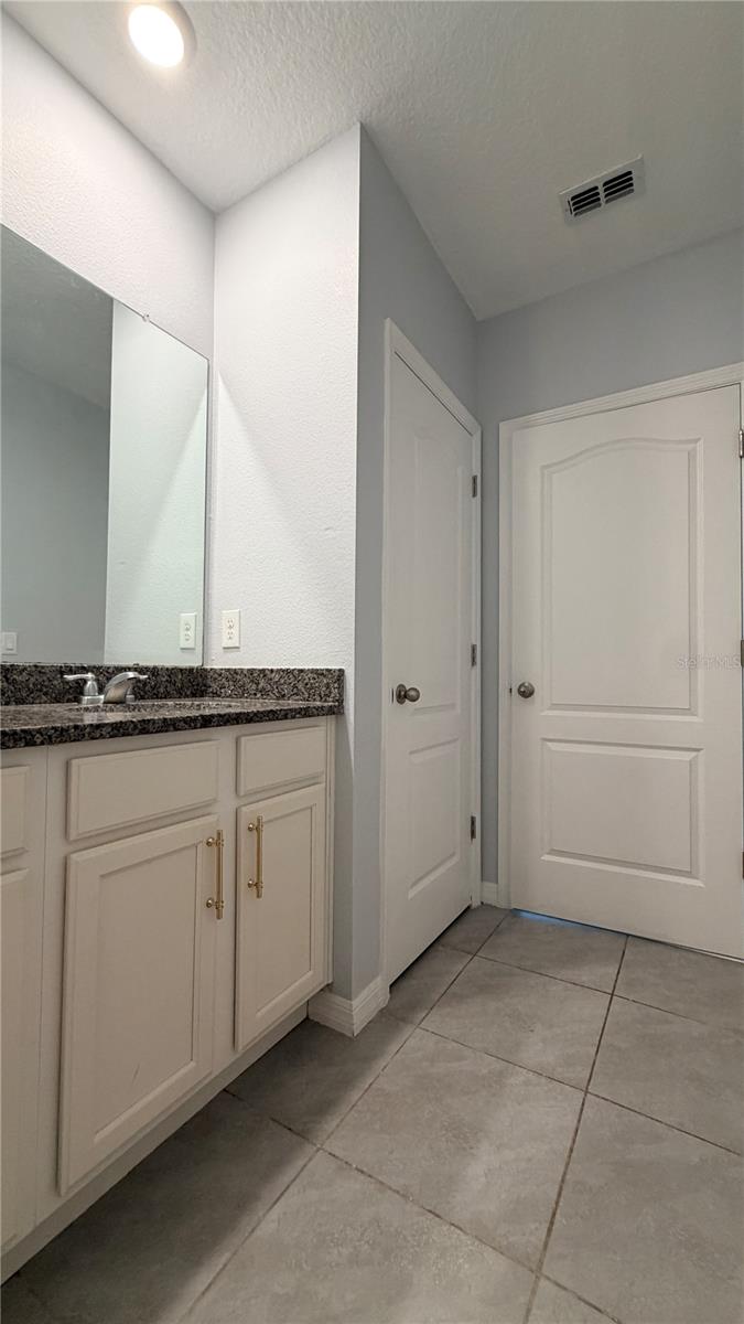 BARRINGTON - Residential