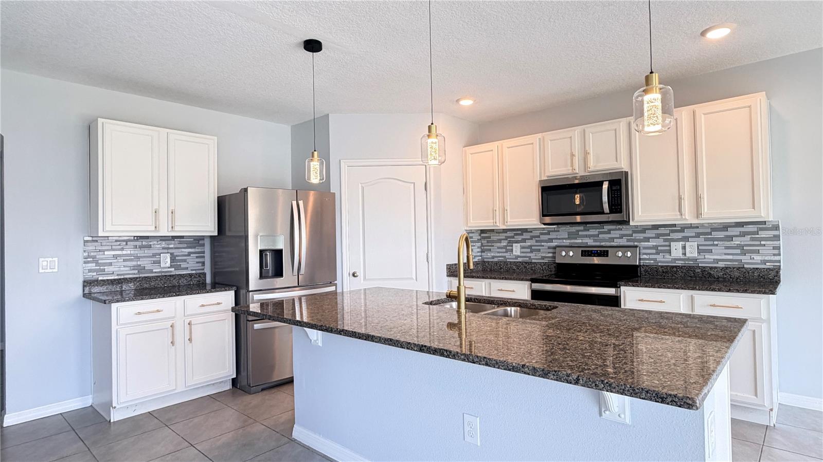 BARRINGTON - Residential