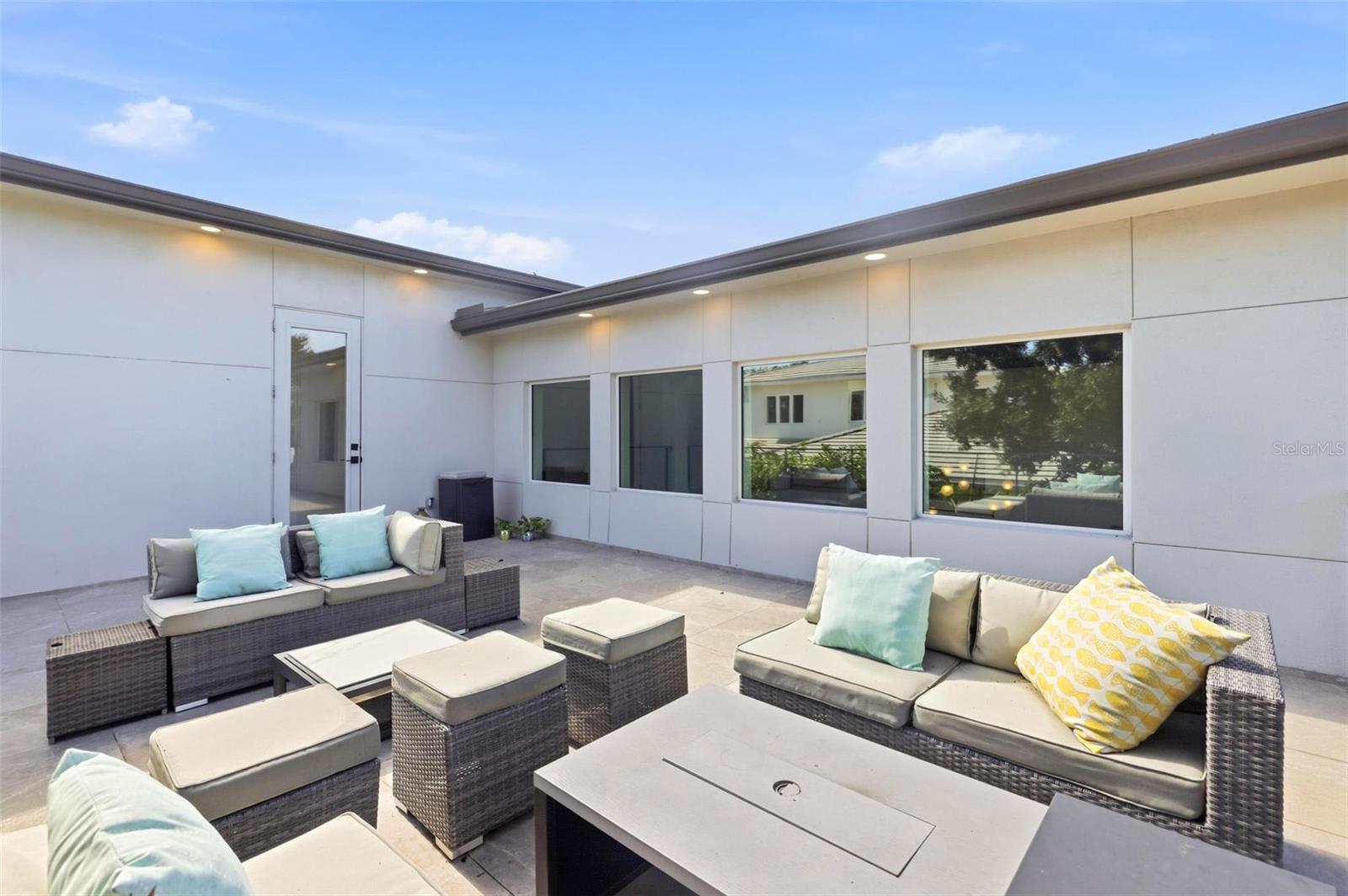 POINSETTIA PARK 2 - Residential