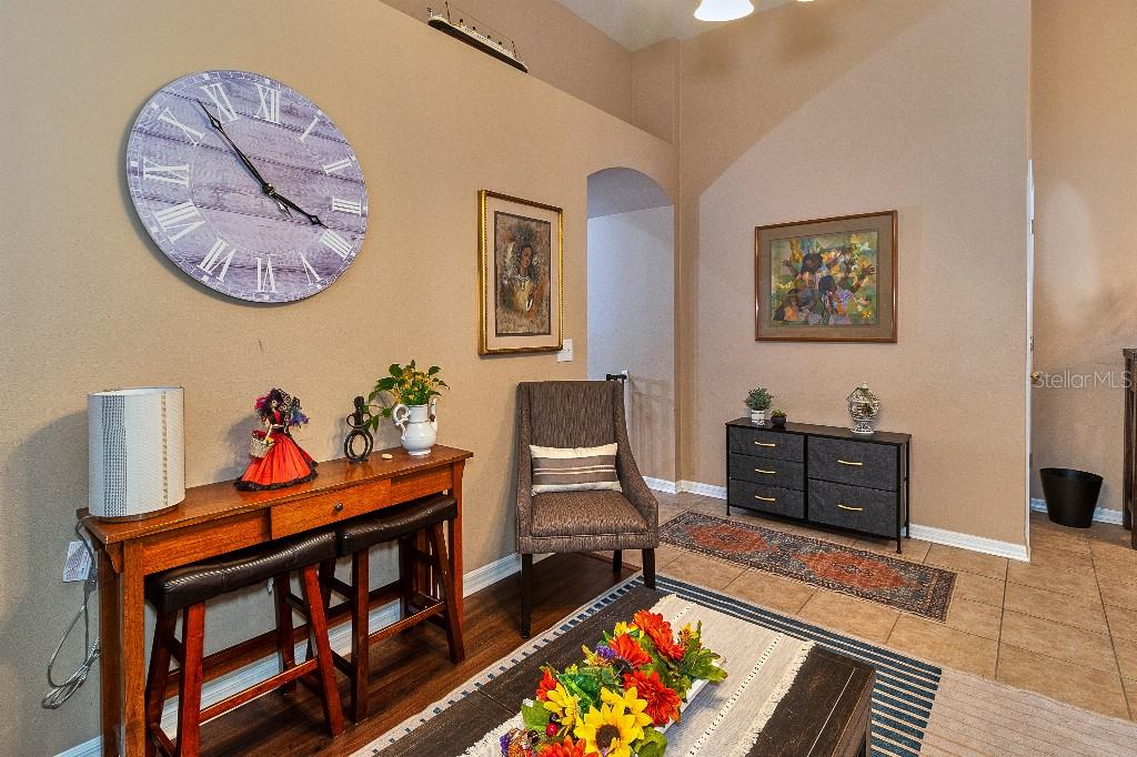 RIVERCHASE - Residential