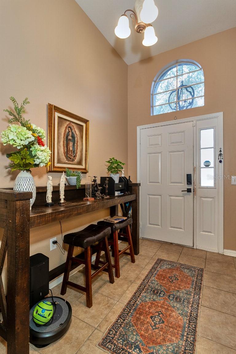RIVERCHASE - Residential