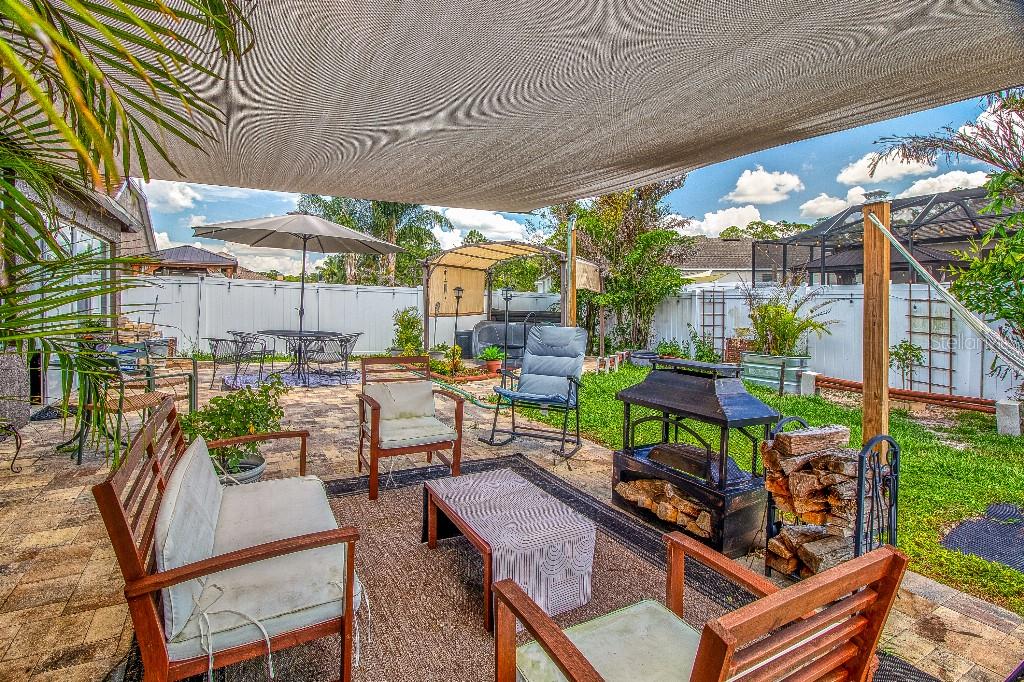 RIVERCHASE - Residential