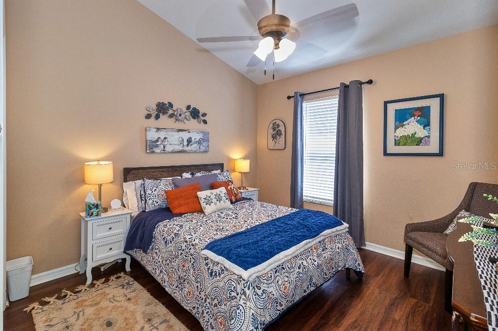 RIVERCHASE - Residential