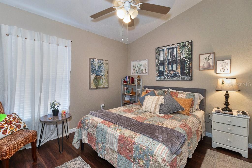 RIVERCHASE - Residential