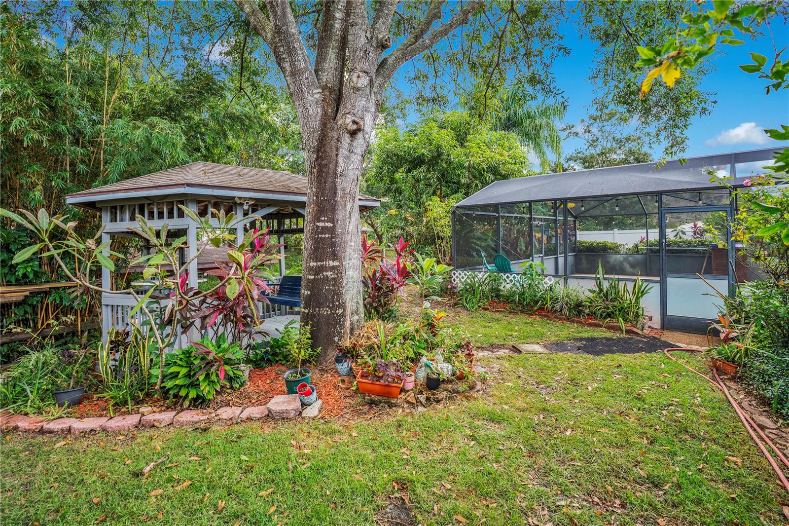 NEW EDEN ON THE LAKES UNITS 11 & 14 REP - Residential