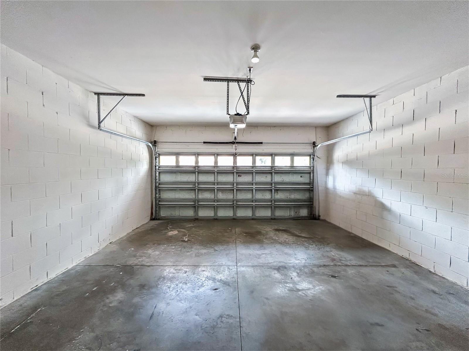 FISHHAWK RANCH PH 2 TR 1 - Residential