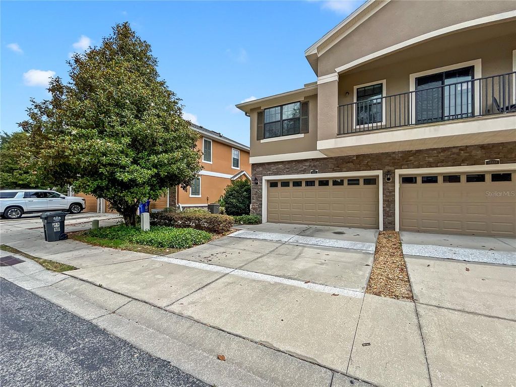 Photo of 16615 Kingletside Court, Lithia, FL 33547 (MLS # TB8507951)