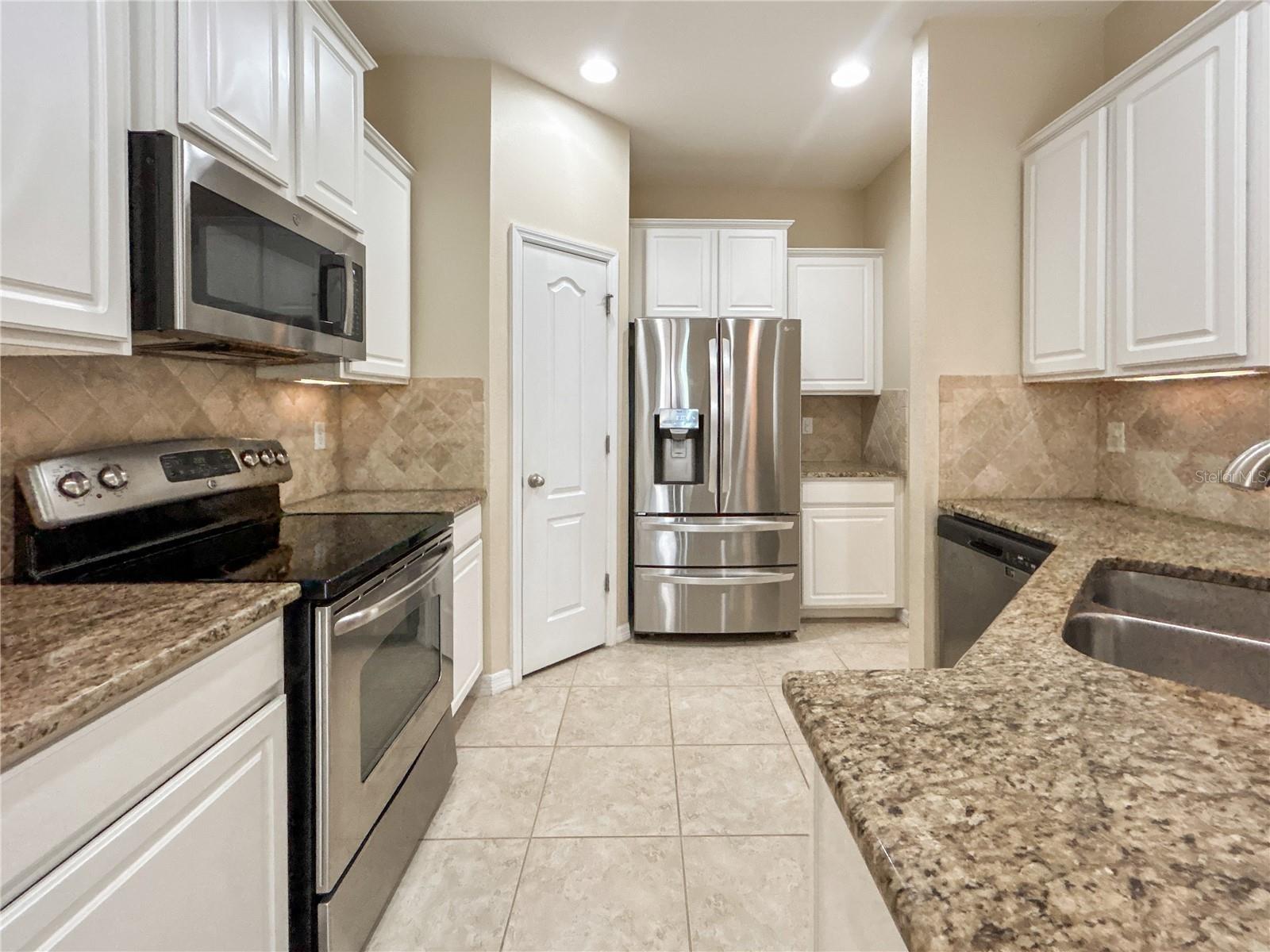 FISHHAWK RANCH PH 2 TR 1 - Residential