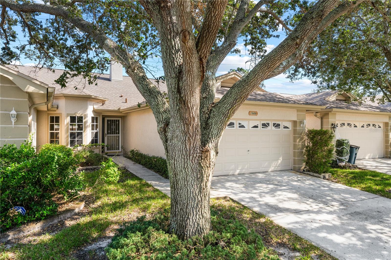 2989 BROOKFIELD LANE