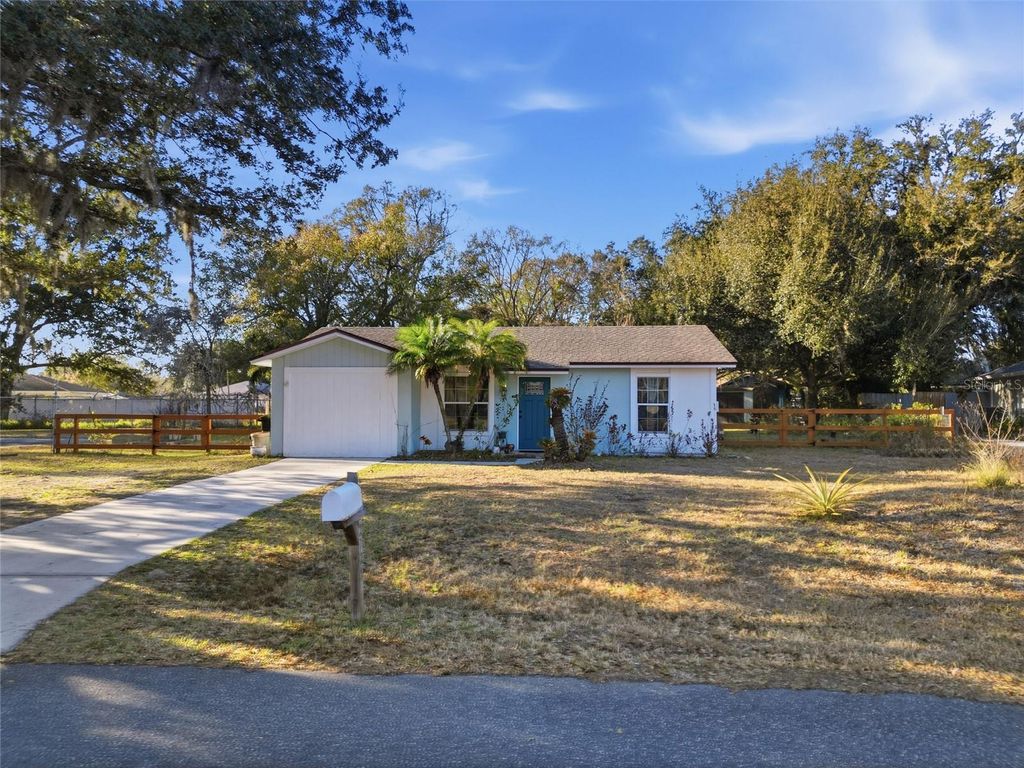 Photo of 2725 Glenview Drive, Land O Lakes, FL 34639 (MLS # TB8471701)