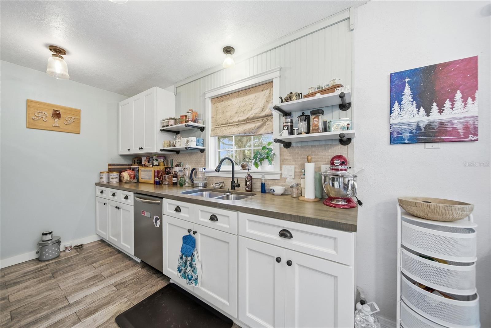 LAKE PADGETT SOUTH - Residential